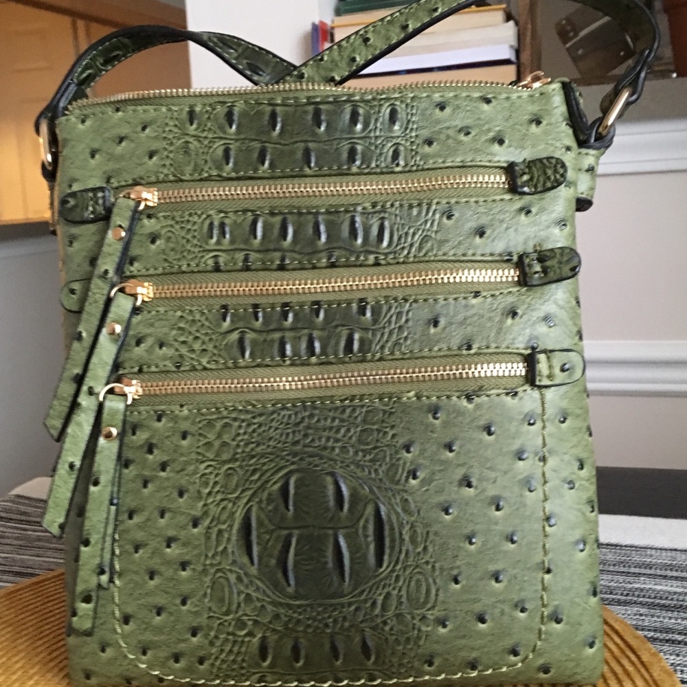 100% Vegan Leather 3 zipper Croc Crossbody!
